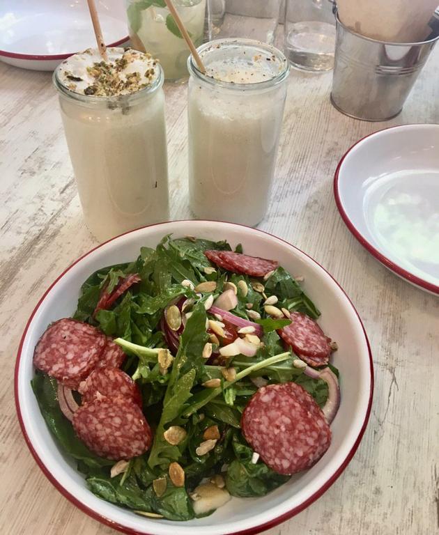 Кафе нового формата в спальном районе