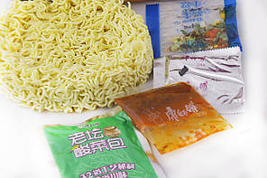 Локшина швидкого приготування Instant Noodle Яловичина з ароматною квашеною капустою 100г Kang Shifu 康師, фото 2