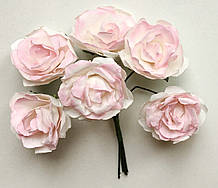 Троянди з паперу світло-рожеві 3 см 6 шт