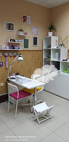 Маникюрный столик с подставкой для руки 1