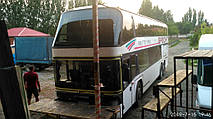 Производство и замена лобового стекла триплекс на автобусе Neoplan 122 в Никополе (Украина). 5