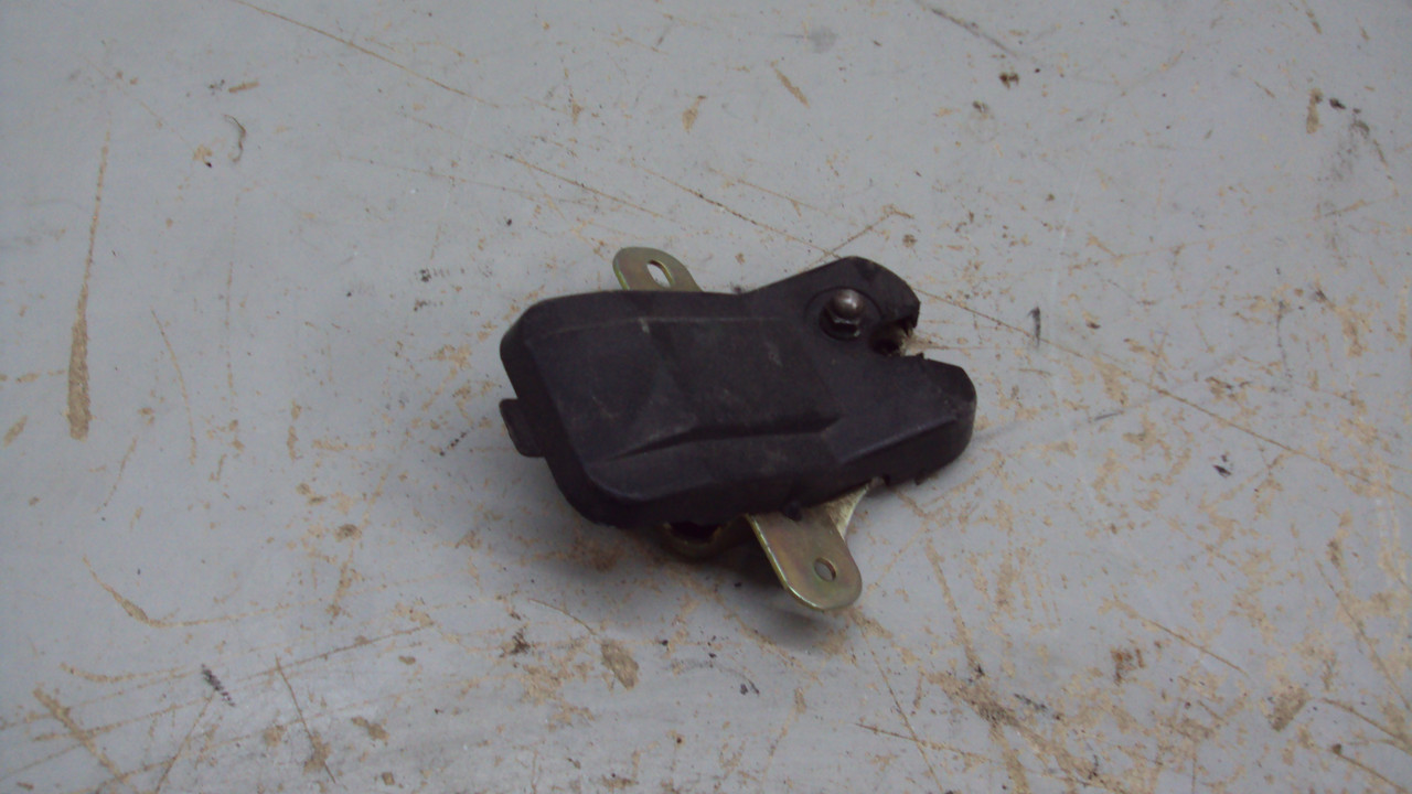 Замок багажника Mazda 323 BF BG 1985 - 1994 гв. 1.7 D PN