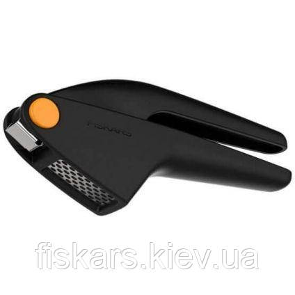 Прес для часнику Fiskars Functional Form 18 см 1014349