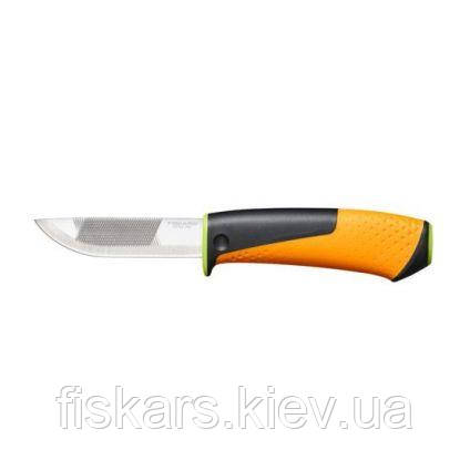 Ніж Fiskars для важких робіт з точилкою 156018