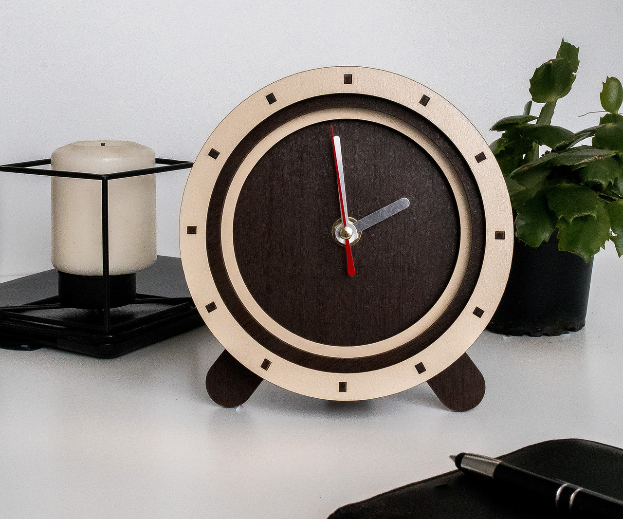 Круглий годинник Годинник із дерева Годинника бежево коричневий Годинник настільний Годинник без циферблата 15 сантиметрів
