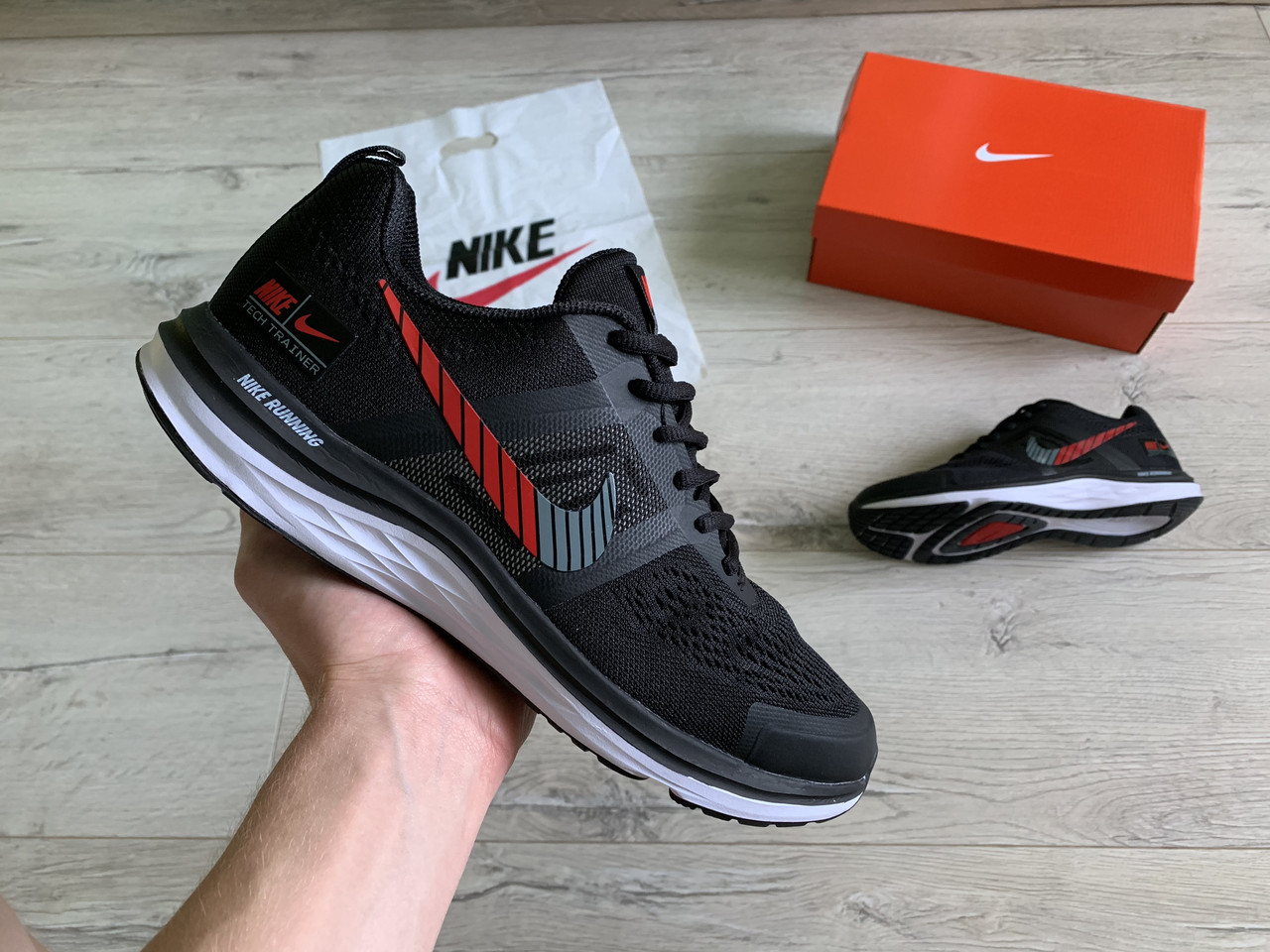 Чоловічі кросівки Nike Air Zoom Pegasus + V30 Black White Red чорні білі
