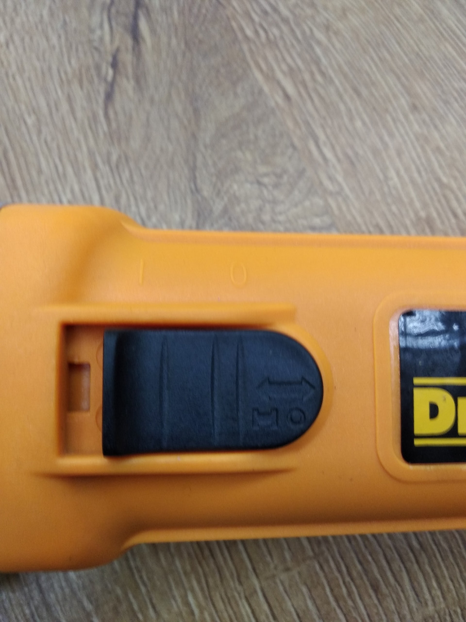 Угловая шлифовальная машина DeWALT DWE4157 | 900 Вт - 125 мм | Гарантия 1 год - фото 6 - id-p955435386