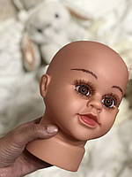 Манекен дитяча голова гумова тілесного кольору з макіяжем