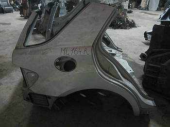 Задня права чверть MERCEDES-BENZ w164 ml-class
