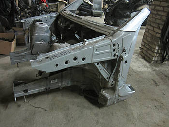 Передня ліва чверть MERCEDES-BENZ w164 ml-class