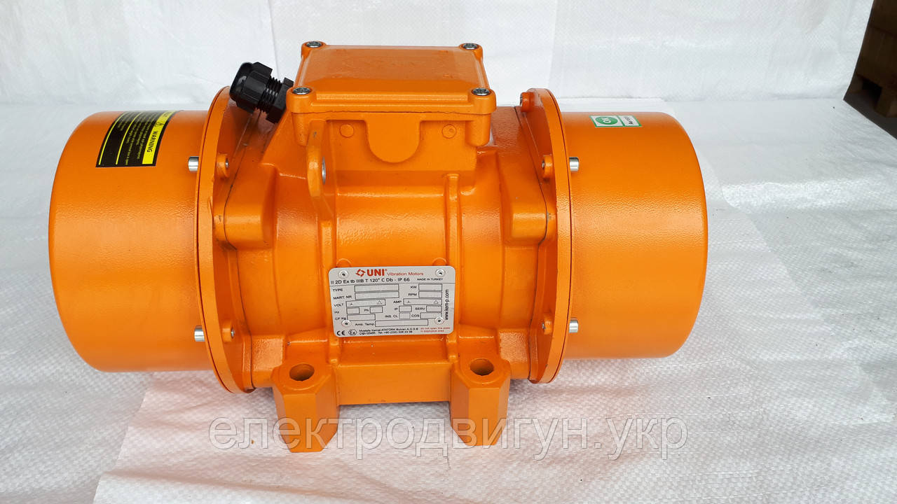 Майданчиковий вібратор EVM 800/3 (220/380В) КИМ-Р (UNI) Туреччина