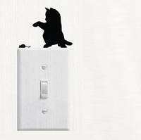 Наклейка на стену "Кот с мышей" - 9*8см