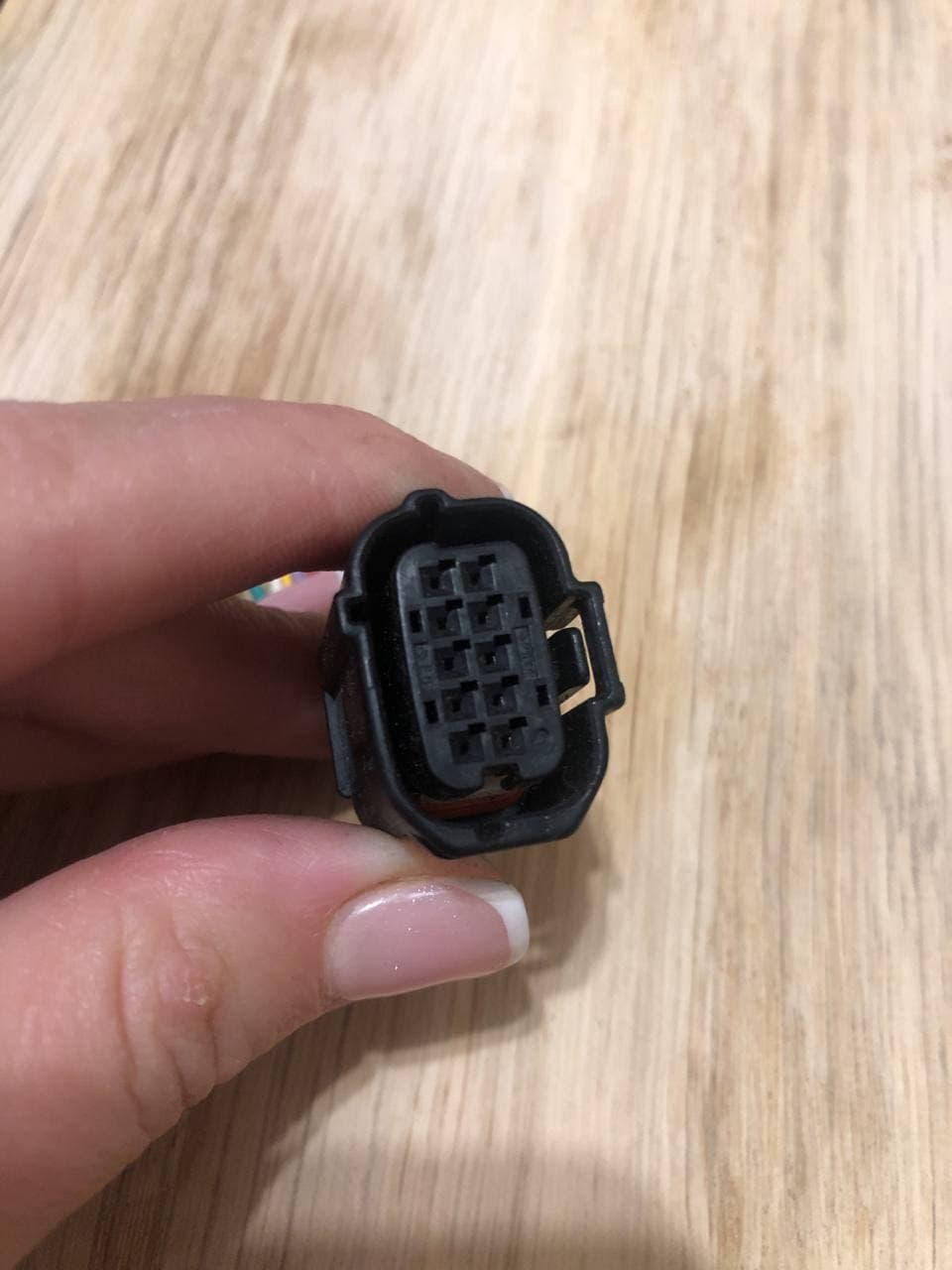 

9098012380 90980-12380 10Pin фишка разъем Toyota Lexus IS 220 250 запчасти б\у шрот