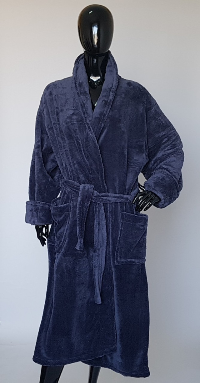 картинка жіночий халат без капюшона