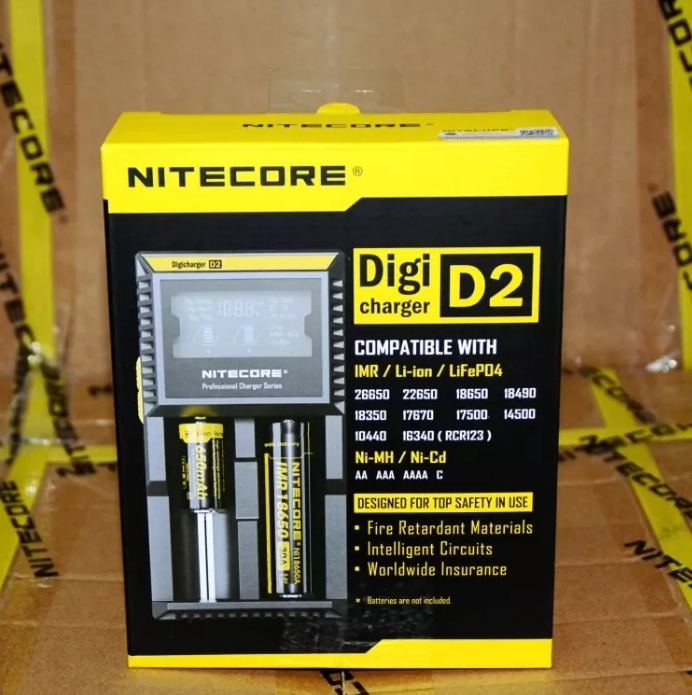 Оригінальний зарядний пристрій на 2 акумулятора Nitecore з РК Li-Ion 18650