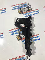 Кріплення кріплення переднього бампера та крила лівий Опель Віваро 3 2014-