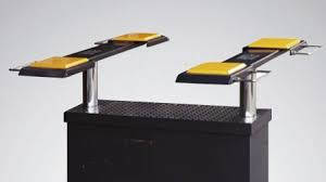 Автомобільний двостічний плунжерний електрогідравлічний підіймач