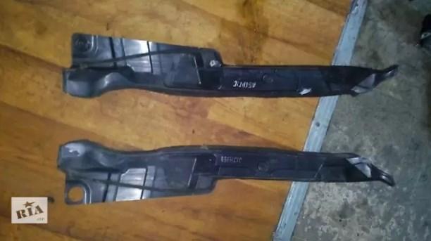 Накладка кузова (Ущільнювач крило ) 53867-05020 53866-05020для Toyota Avensis t25, 53867-05020 53866-05020