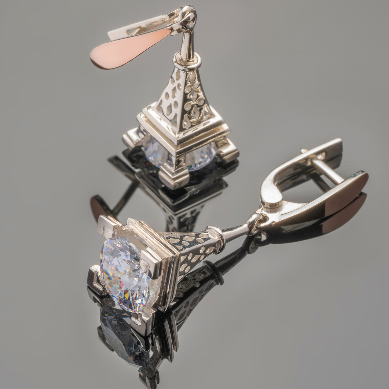 Серьги серебряные 925 пробы с золотыми вставками арт. 312с