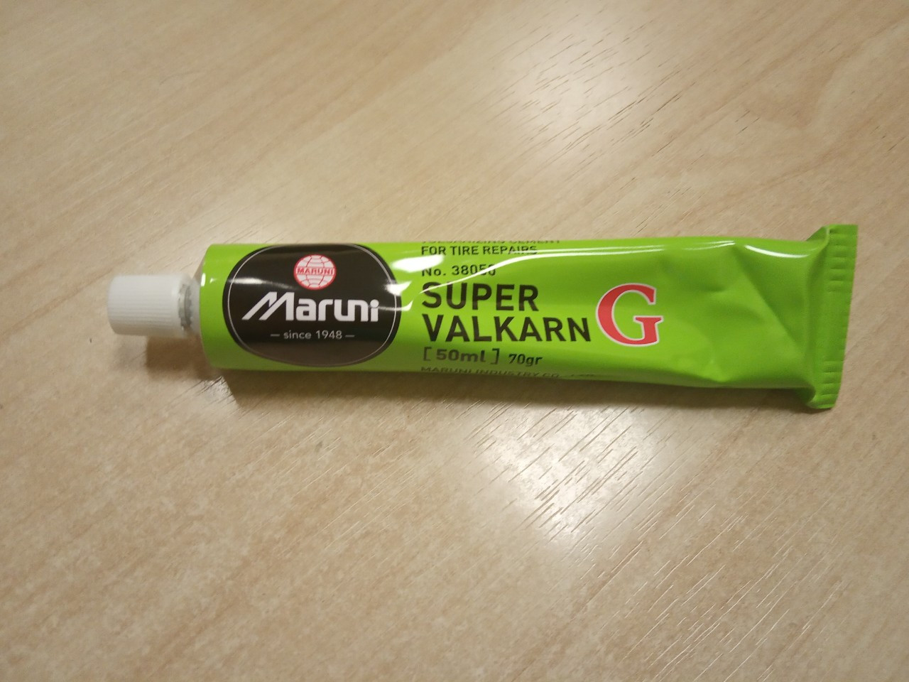 Клей для шин Super Valkarn 50c