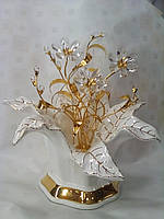 Квіткова композиція в італійському фарфорі, з кристалами Swarovski.Висота 37 см, шир. -38 см. Бруно Костенаро.
