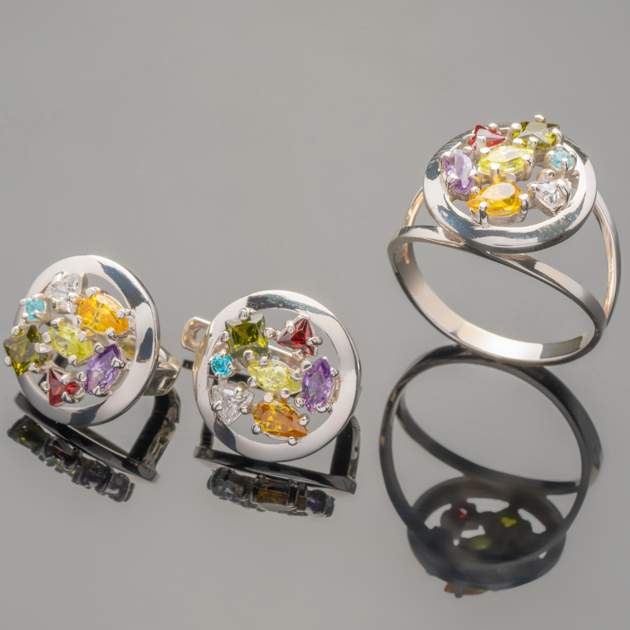 Серебряный комплект 925 пробы с фианитами арт. 395г