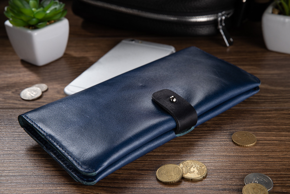 Оригінальний гаманець на кобурном гвинті, з натуральної шкіри блакитного кольору