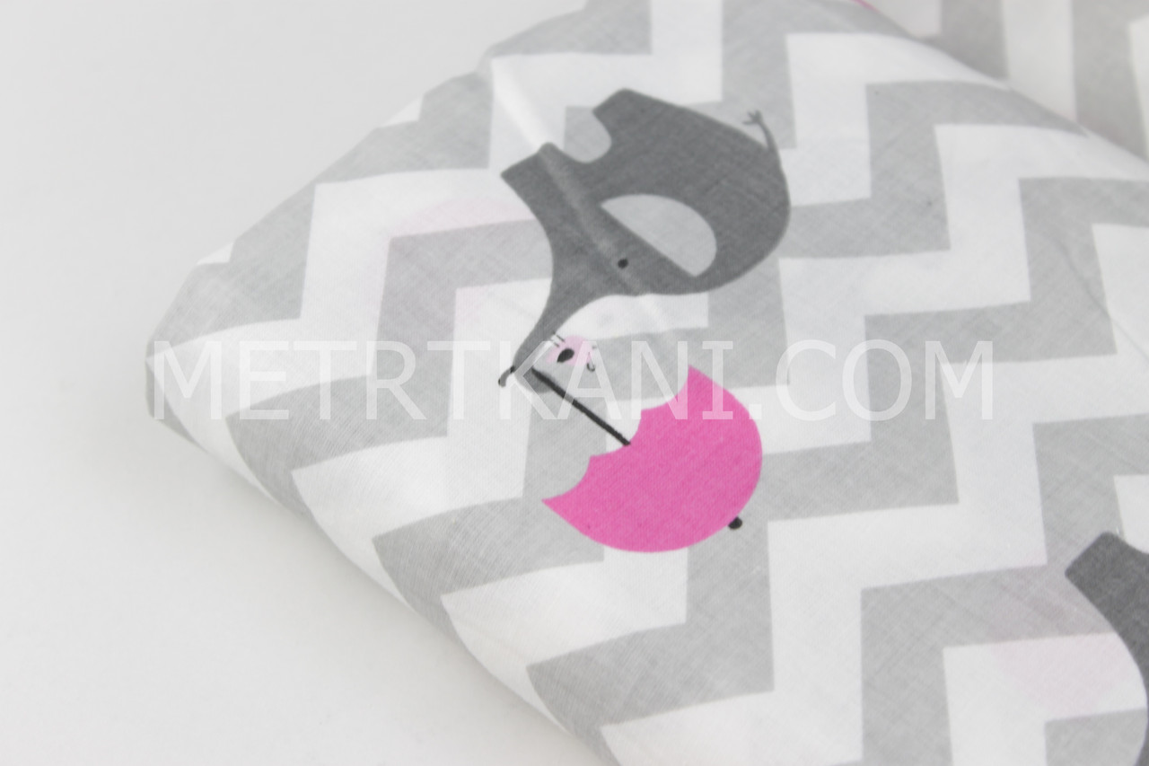 Лоскуток. Бавовняна тканина "Слони з парасолькою малиновим" і сірий зиґзаґ 78*160 см, фото 1