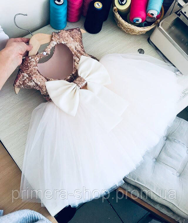 Дитяче пишна сукня з паєтками