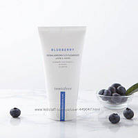 Слабокисла балансує зволожуюча піна з чорницею Innisfree Blueberry Rebalancing pH5.5 Cleanser 100мл