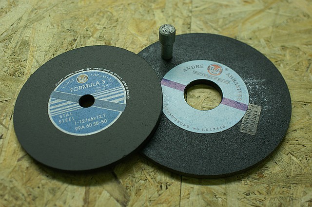 Заточне коло для стрічкових пив ANDRE ABRASIVE Formula 3 127m, (12.7x6м)