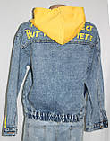 Піджак джинсова Куртка жіноча, стильна модна зі знімним жовтим трикотажним капюшоном, фото 3