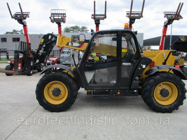 Телескопічний навантажувач CAT TH 337 C.