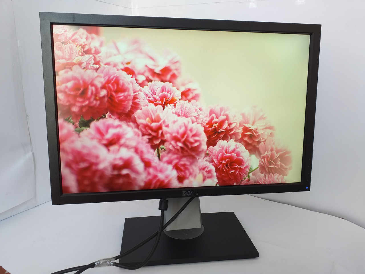 Монітор б/в 22 дюйми DELL P2210T ОПТ роздріб TFT TN 1680x1050, DVI, DisplayPort, VGA