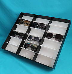 Акрилова вітрина для окулярів на 18 пар