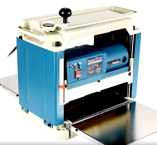 Рейсмус Makita 2012NB Рейсмус Makita 2012NB