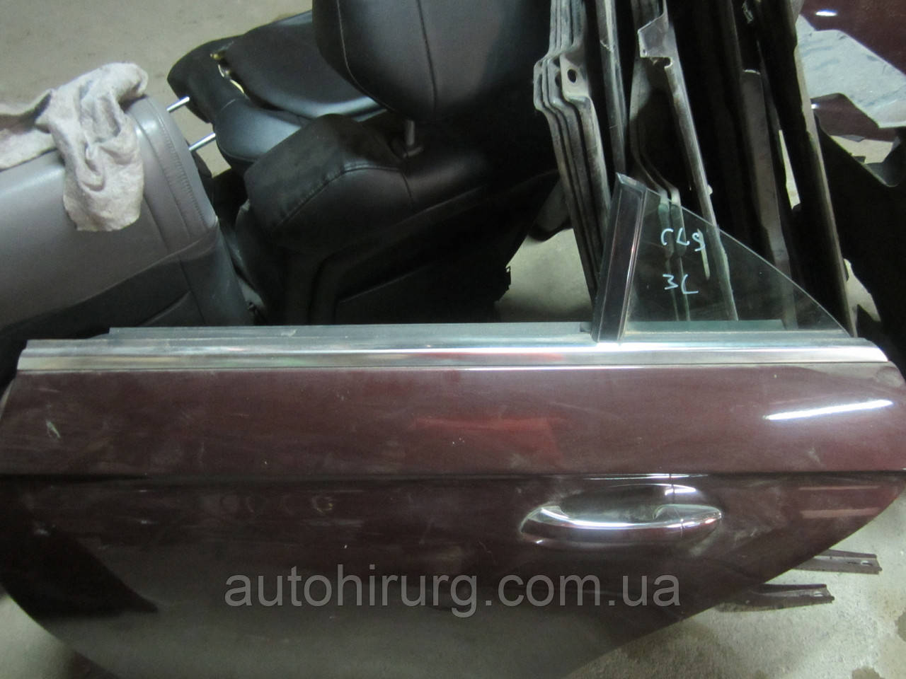 Молдинг під скло заднього лівого дверей MERCEDES-BENZ w219 cls-class