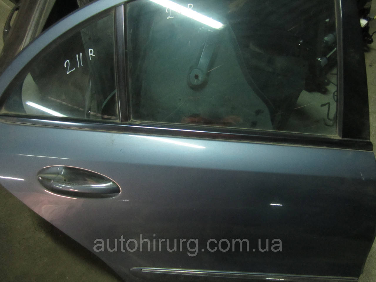 Молдинг під скло задньої правої двері mercedes w211 e-class, фото 1