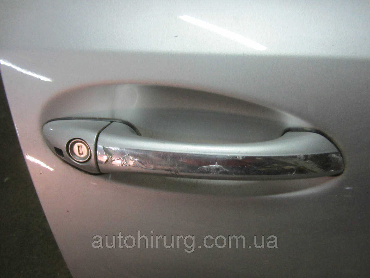 Передня права дверна ручка mercedes w211 e-class
