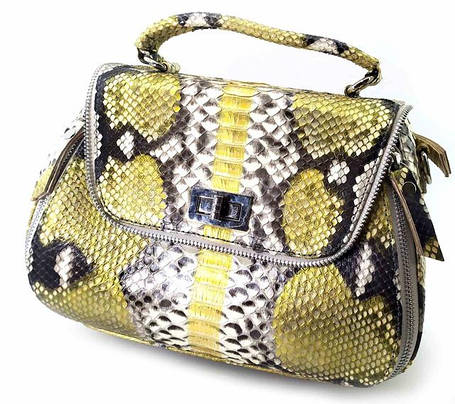 Вироби зі шкіри змії, Індонезія