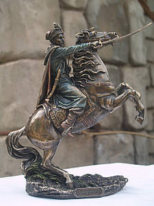 Статуетка Veronese Гетьман на коні 22 см 02440 фігурка статуетка веронезе гетьман на коні