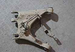 Важіль задньої підвіски нижній, лівий 4E0511511F AUDI A8 D3 4.2 V8