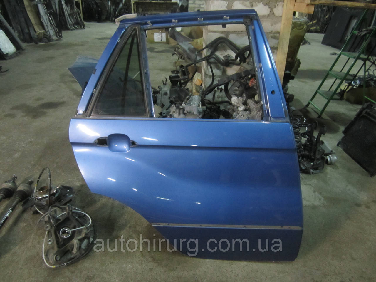 Задні права двері BMW E53 X-Series