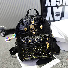 Жіночий рюкзак маленький з екошкіри чорний. Товар з дефектом