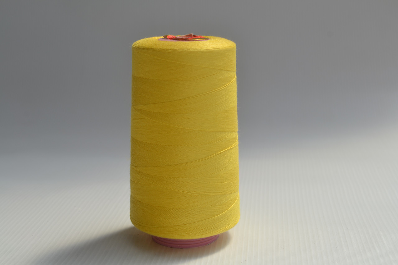 Швейные нитки разных цветов 795