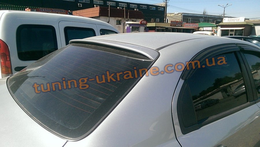 Спойлер на заднє скло з ABS пластику на Chevrolet Aveo 2005-2011