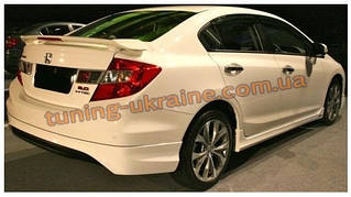 Козирьок на заднє скло під фарбування на Honda Civic 9 2011-2015