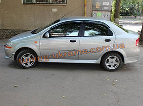 Накладки на пороги з склопластику на Chevrolet Aveo T200 2002-2006 седан