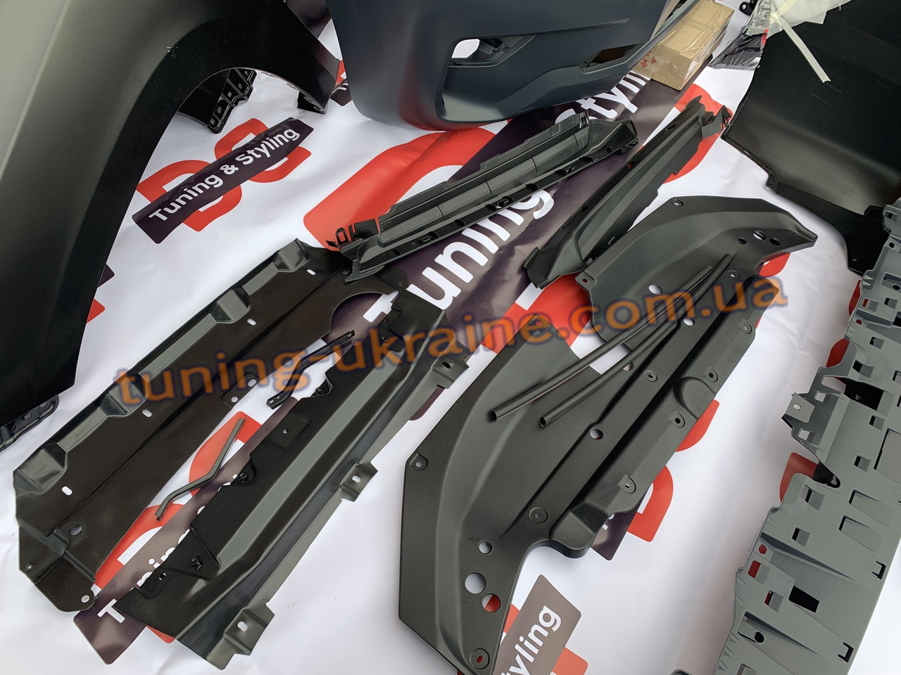 Комплект обваження оновлення з 2009-2017 на 2018 для Toyota LC 150 Prado 2018, фото 1