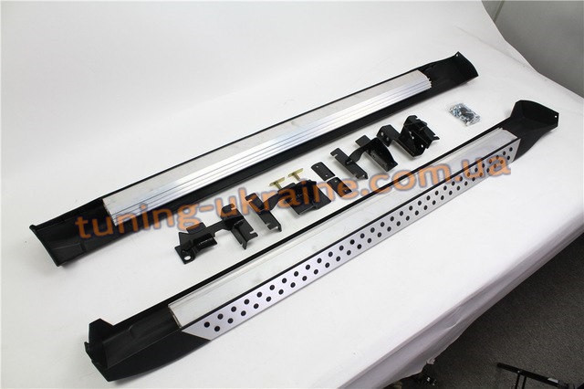 Бічні майданчика на Toyota Rav 4 2009-2010 рр.